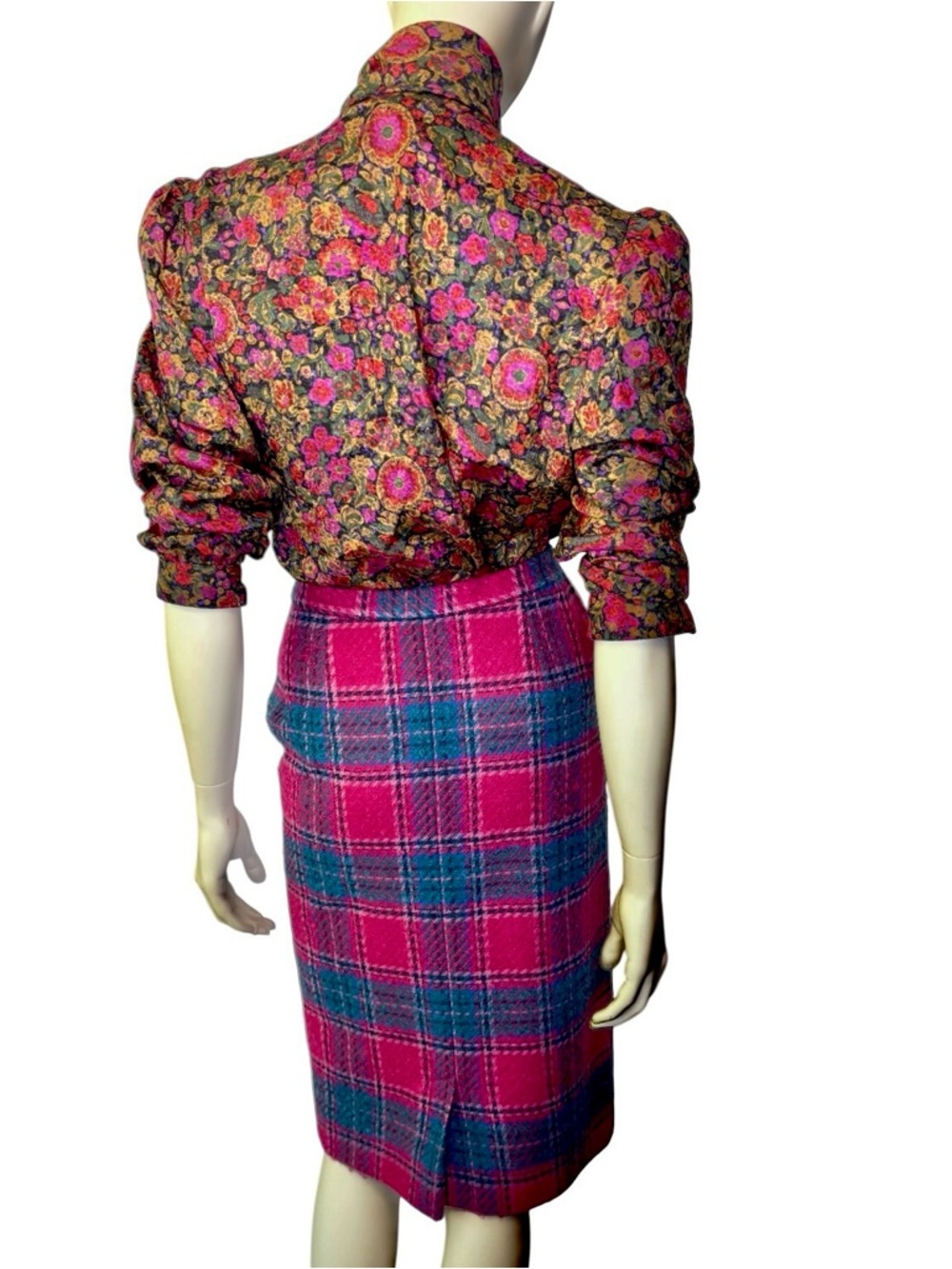 RARE Vintage Pendleton Classic Plaid Wool Blend Pencil Skirt in Fuchsia and Teal - Picture 4 of 11